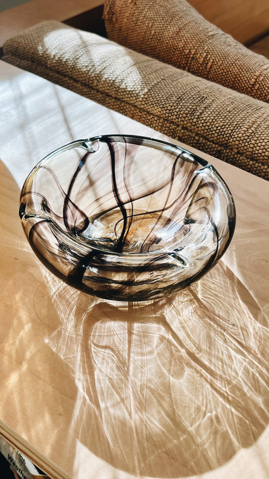 Ashtray in Fumé