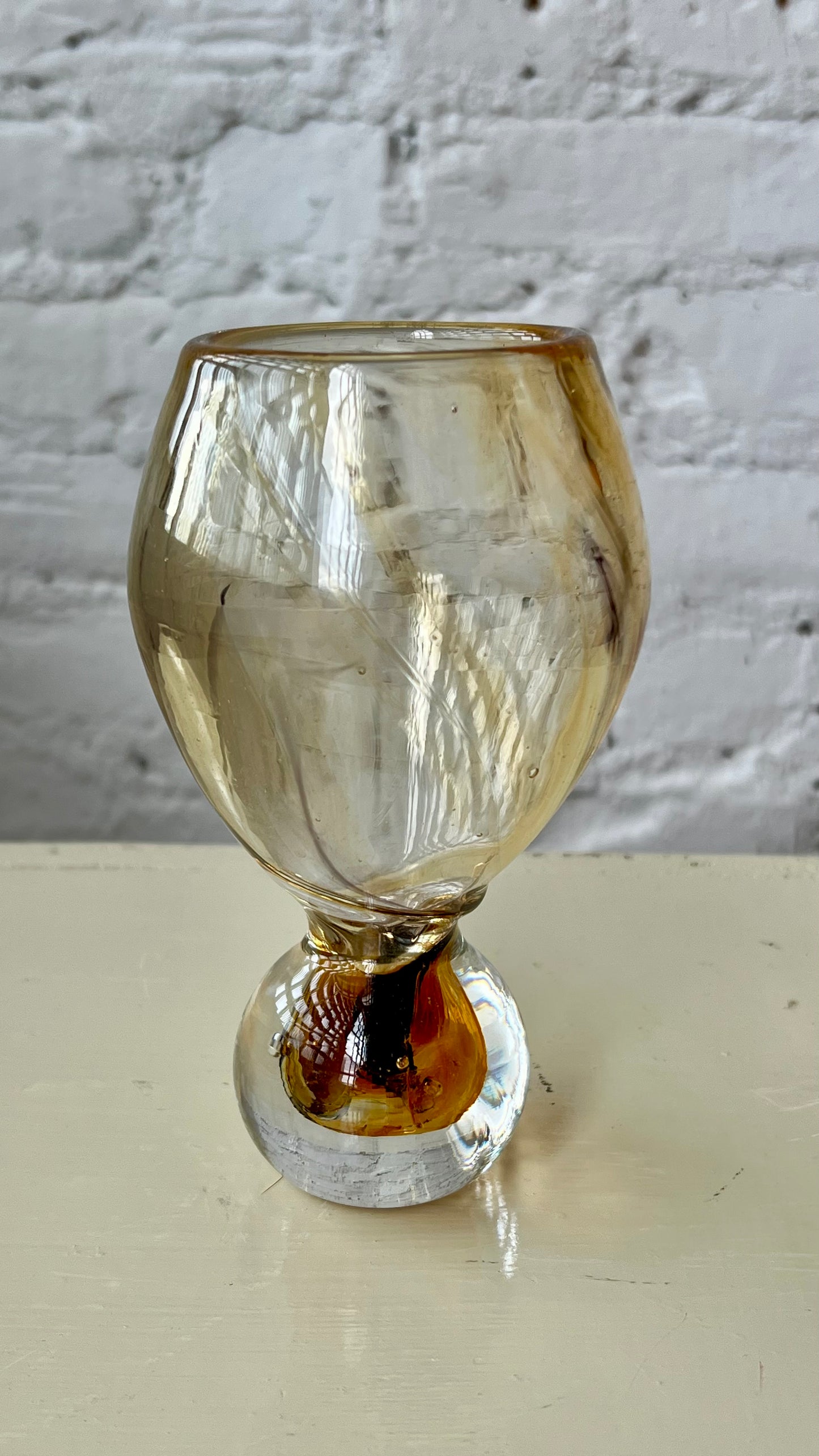 sample sale fume wine glass