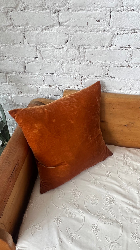 sample sale velvet pillow in cutch