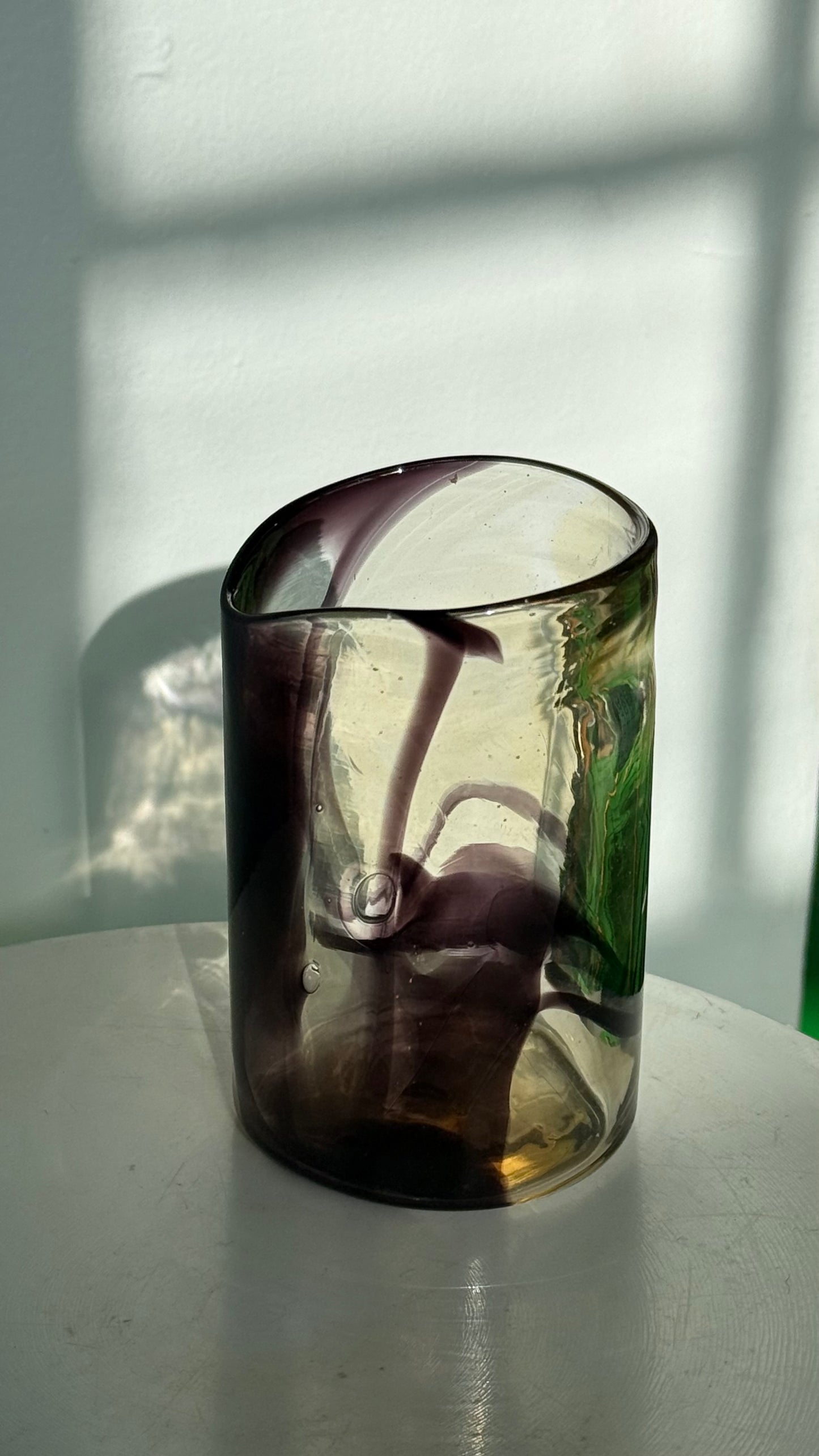 sample sale fume glass