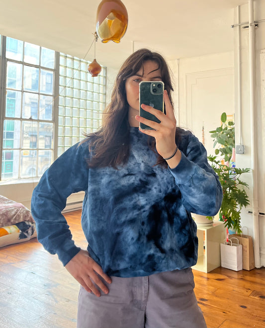 sample sale crewneck in splash