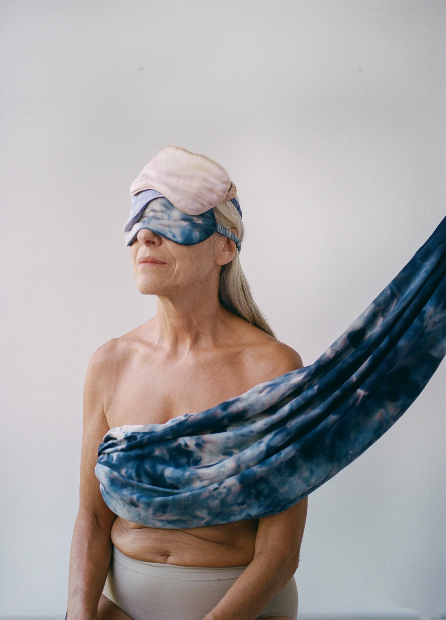 Silk sleep mask in Nosara