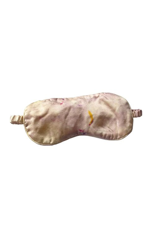 Silk sleep mask in Nosara